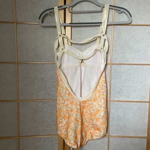 SOLD - Solstice Intimates Everyday Cotton Bodysuit - Picture 3 of 4